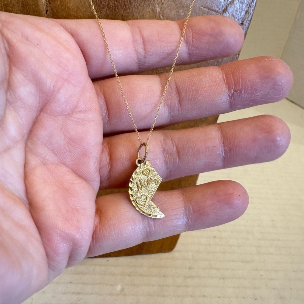 14k Yellow Gold Mom Pendant/Charm with 18" Gold Chain Necklace Set Fine Jewelry
